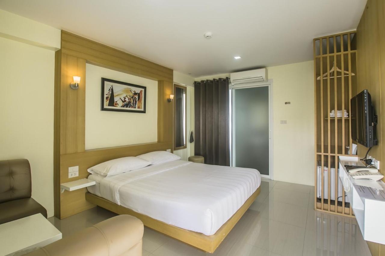 Ban Sai Mai Petchsiri Room เพชรสิริรูม מראה חיצוני תמונה