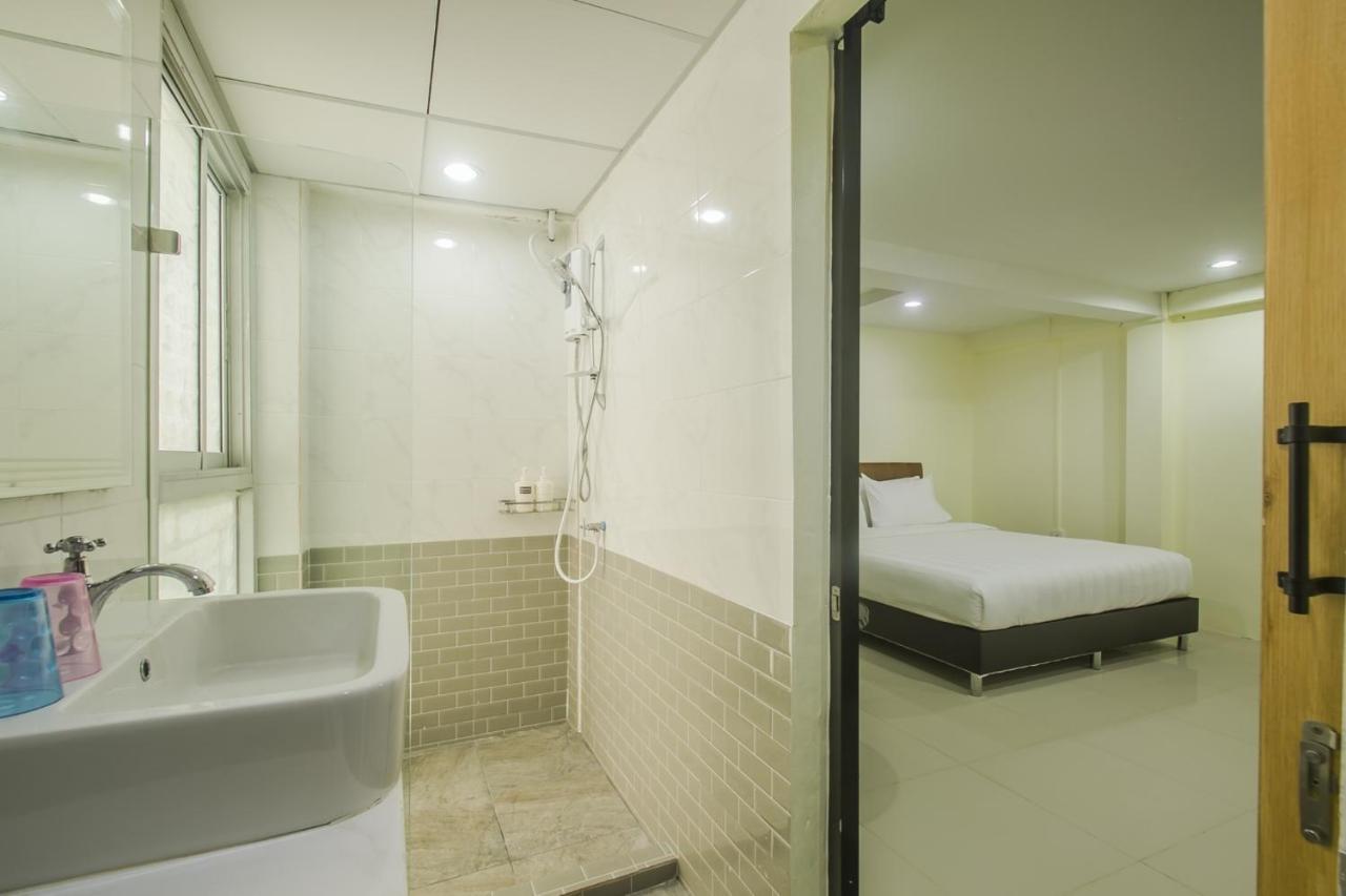 Ban Sai Mai Petchsiri Room เพชรสิริรูม מראה חיצוני תמונה
