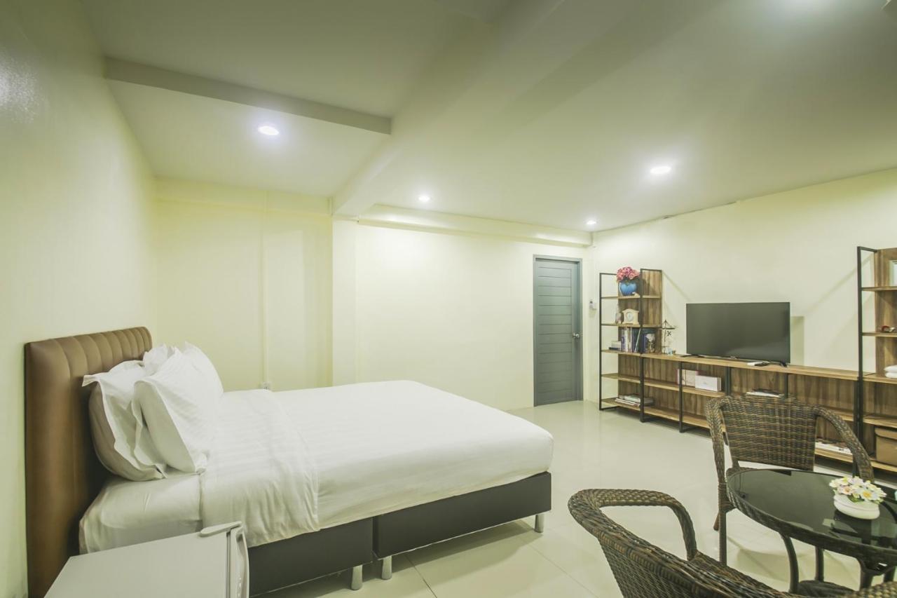 Ban Sai Mai Petchsiri Room เพชรสิริรูม מראה חיצוני תמונה