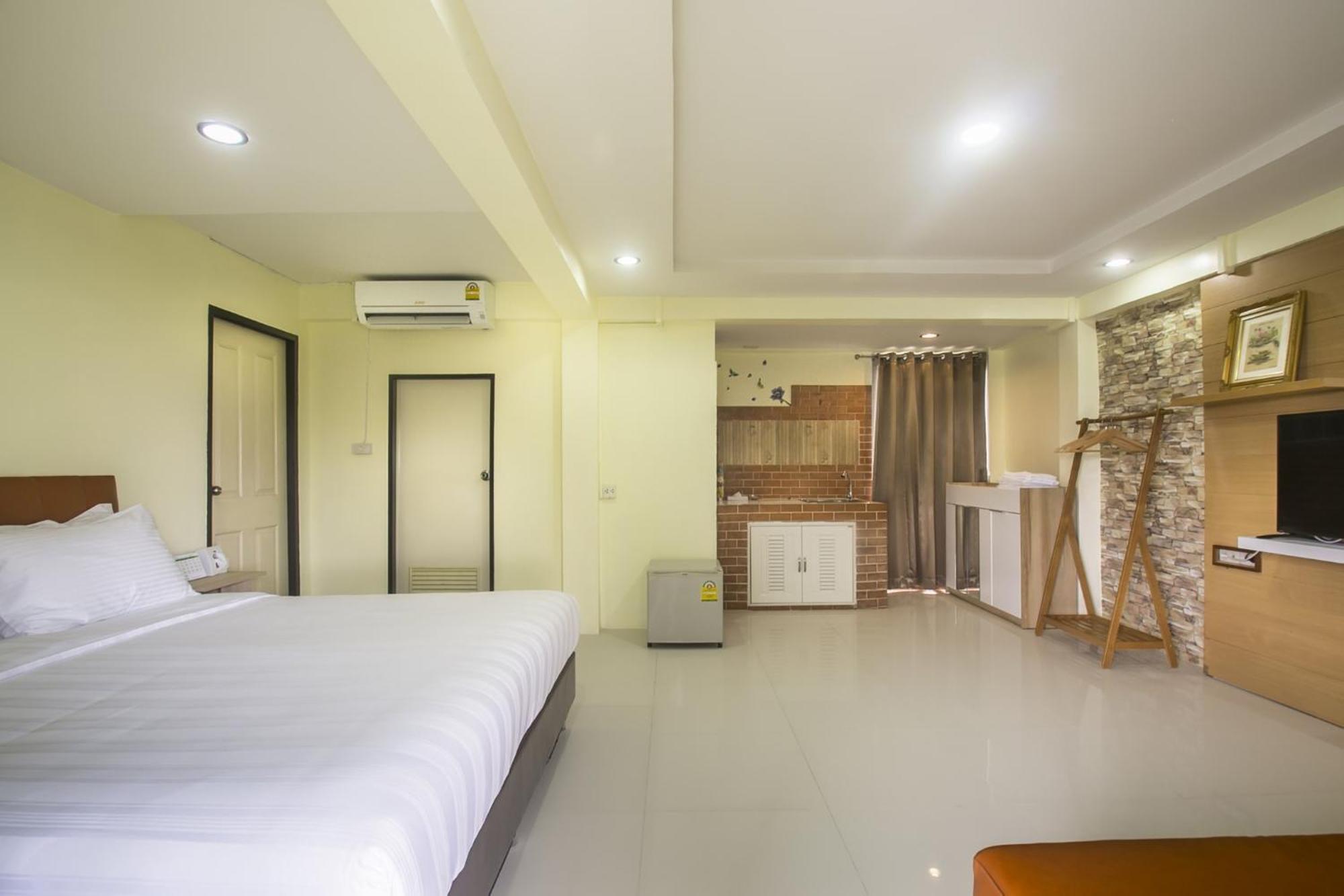 Ban Sai Mai Petchsiri Room เพชรสิริรูม מראה חיצוני תמונה