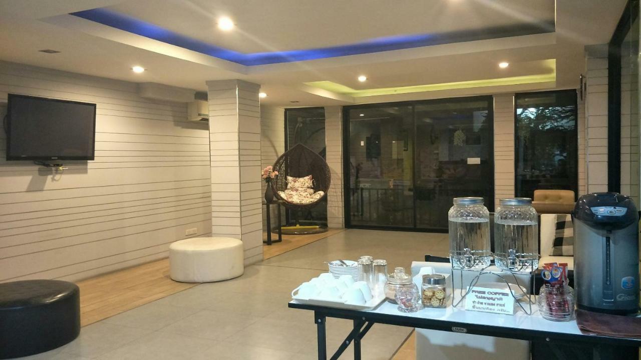Ban Sai Mai Petchsiri Room เพชรสิริรูม מראה חיצוני תמונה
